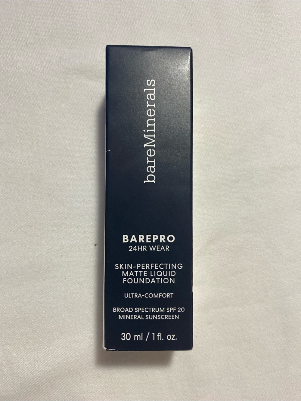 BareMinerals Barepro 24HR Wear Matte Liquid Foundation Light 27 Cool 30 ml/1 oz